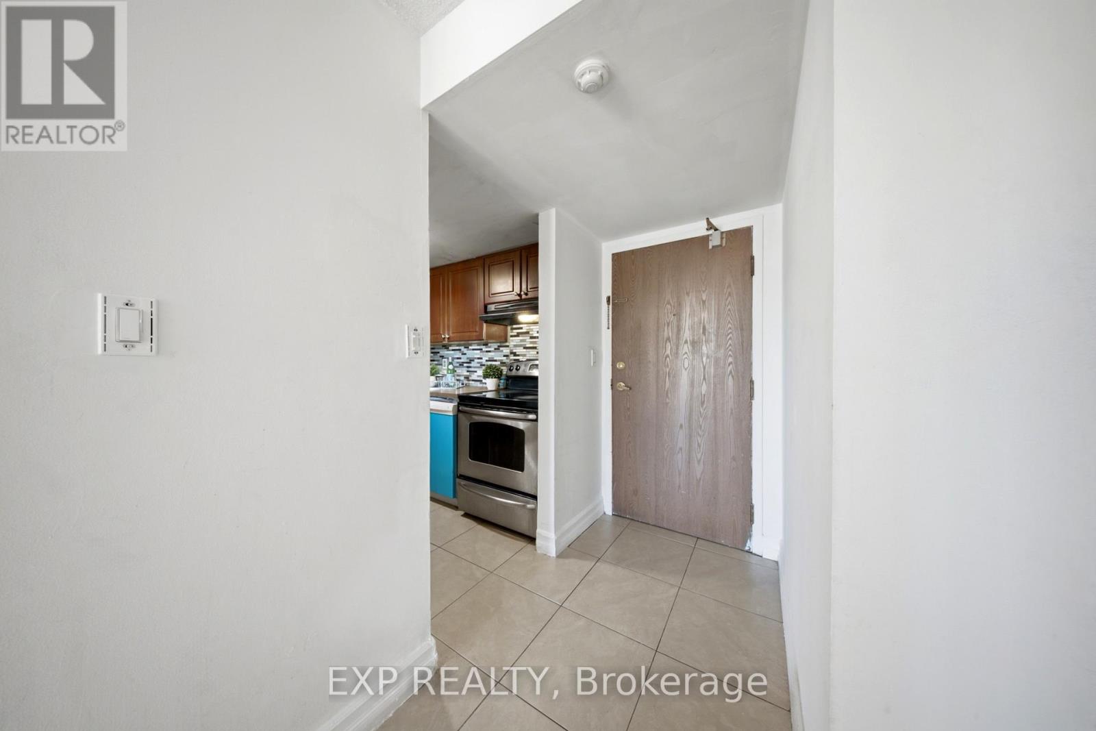 #202 25 AGNES STREET - 10