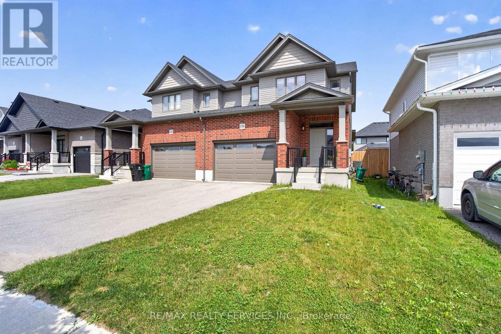 138 WOODBERRY CRESCENT - 10