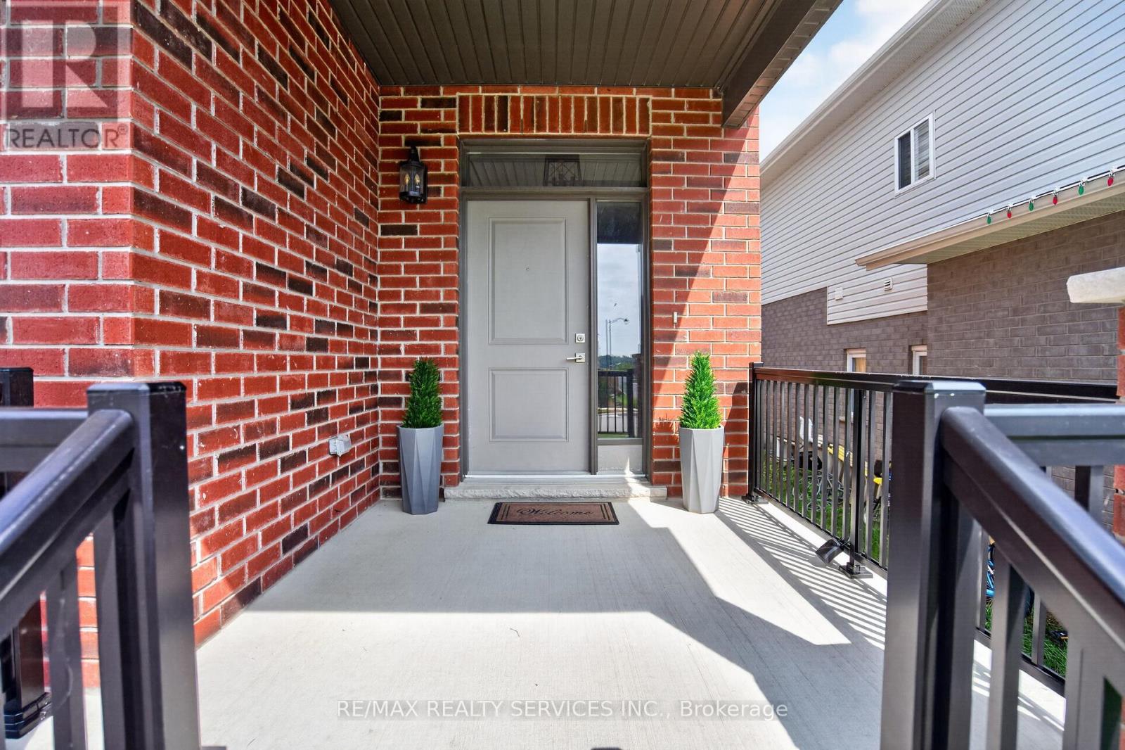 138 WOODBERRY CRESCENT - 12