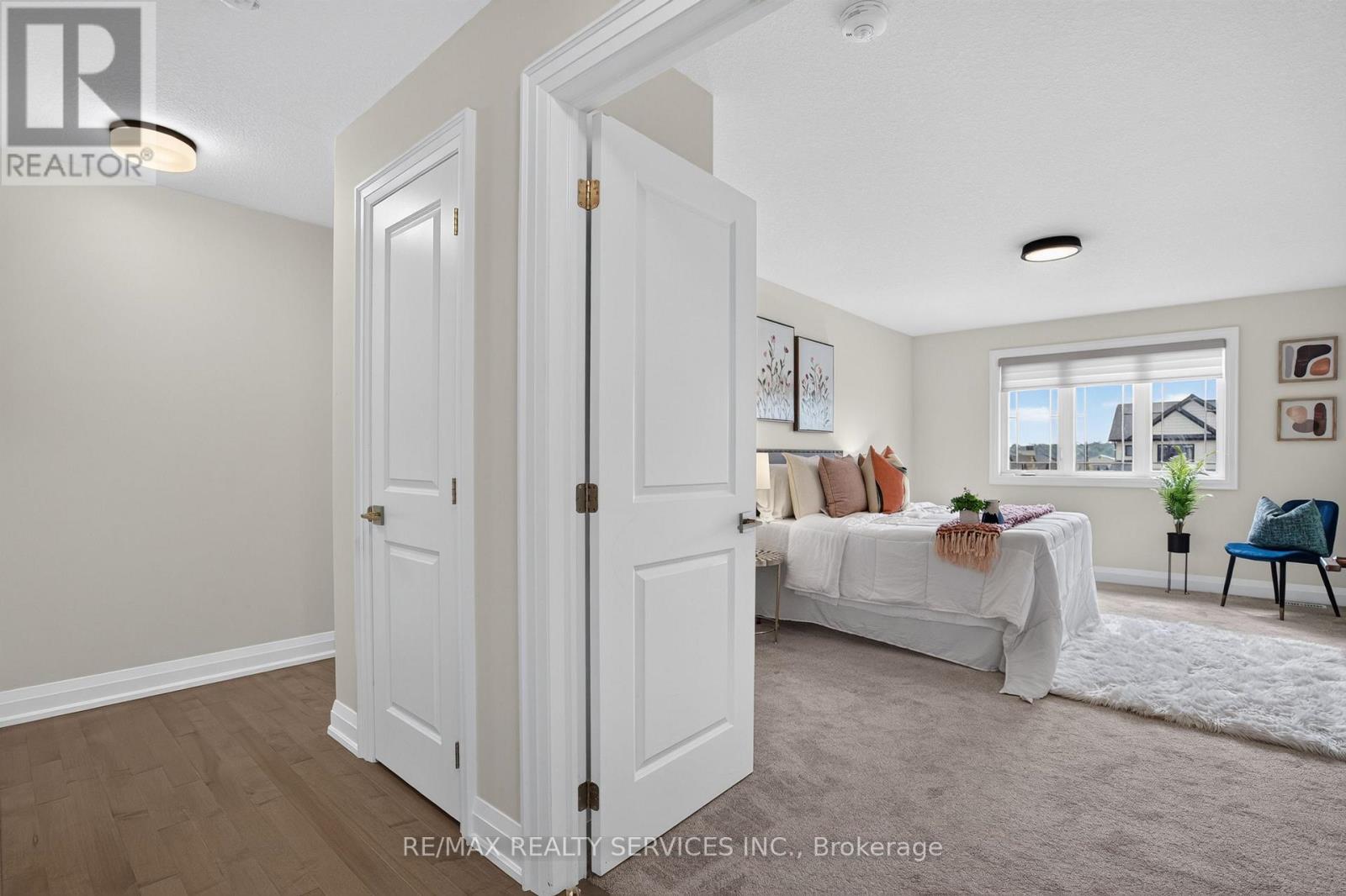 138 WOODBERRY CRESCENT - 28