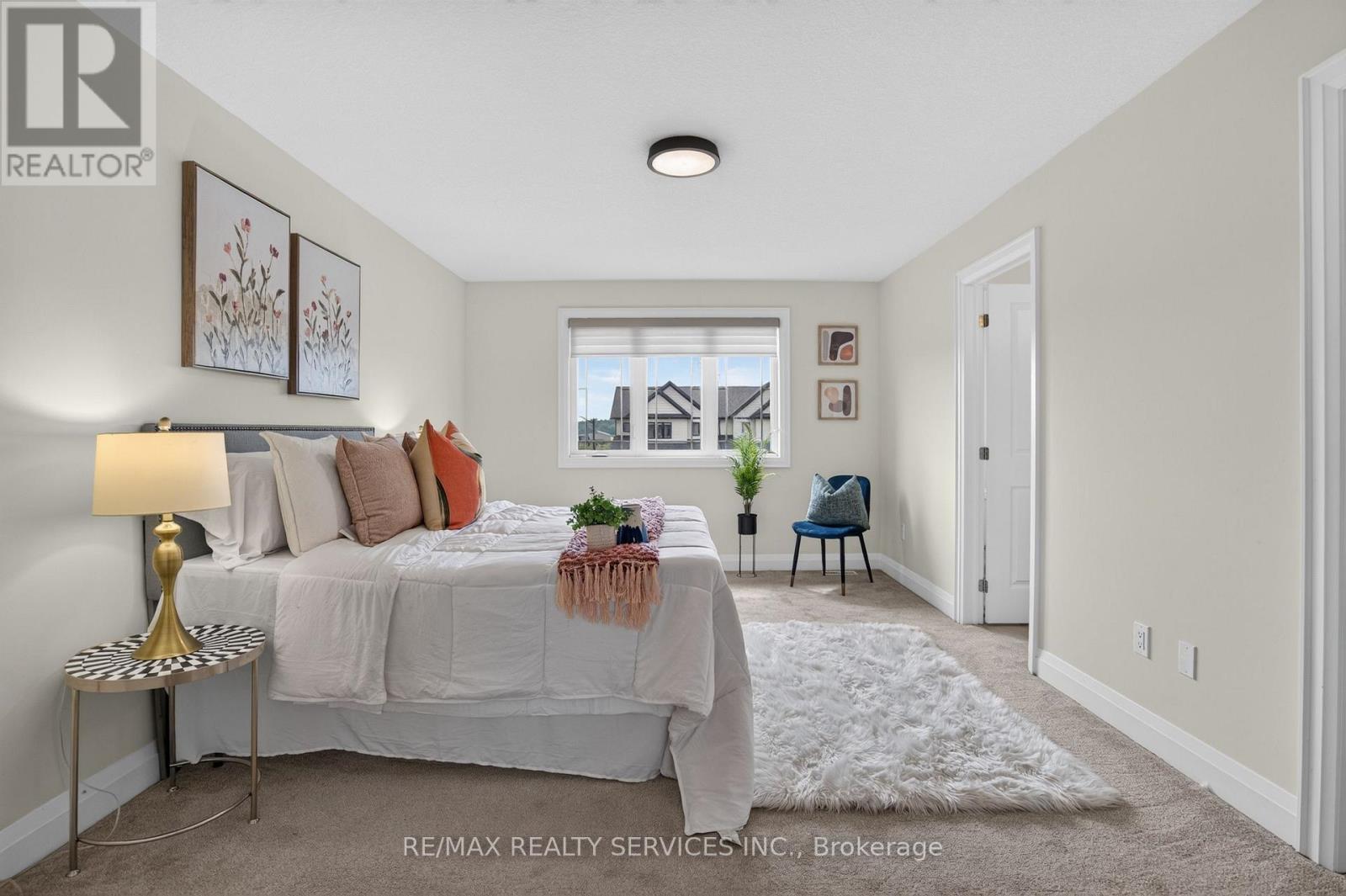 138 WOODBERRY CRESCENT - 29
