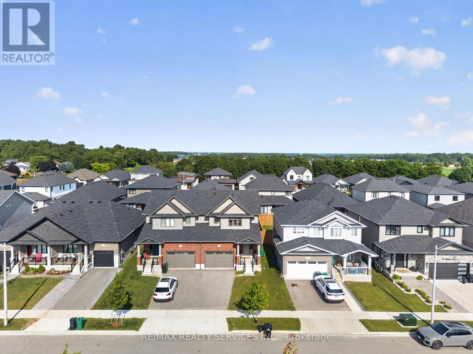 138 WOODBERRY CRESCENT - 3