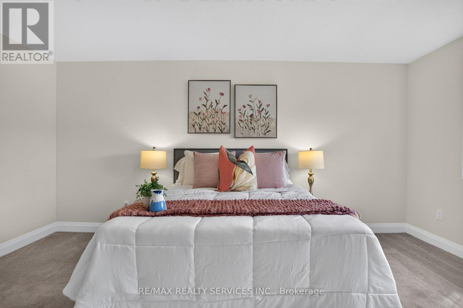 138 WOODBERRY CRESCENT - 31