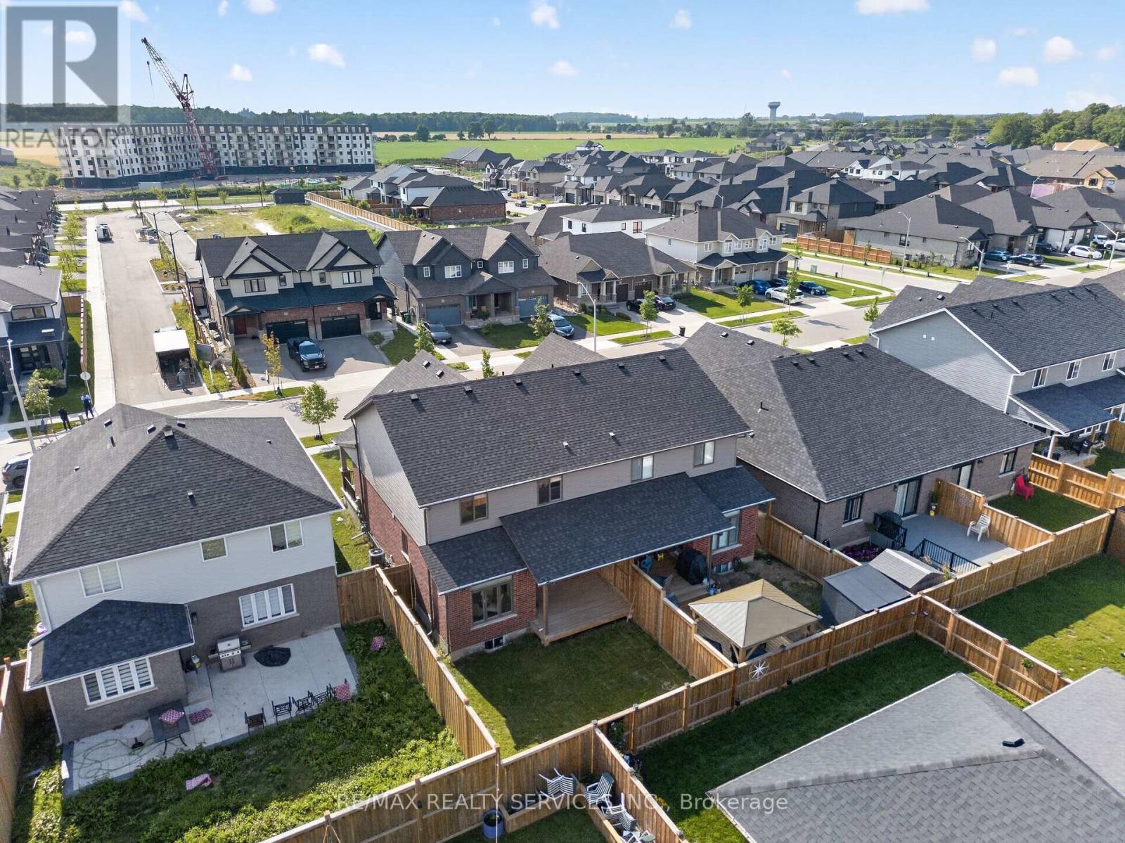 138 WOODBERRY CRESCENT - 49