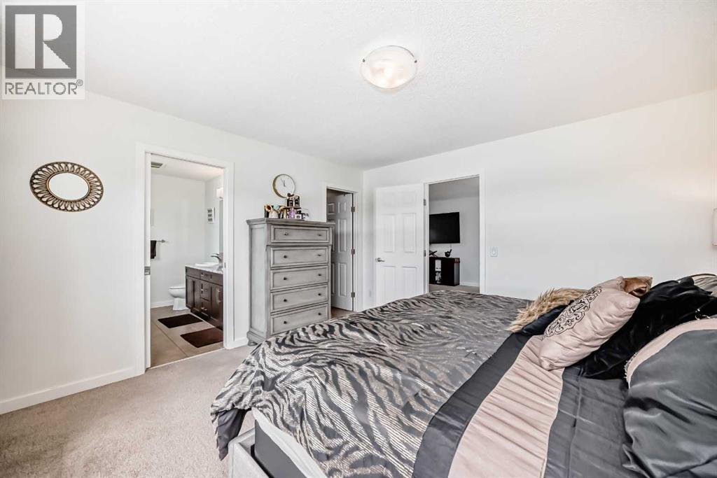 33 Redstone Drive NE - 21