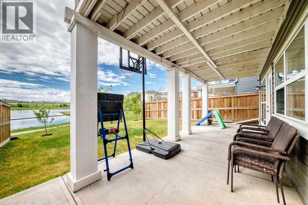 33 Redstone Drive NE - 46