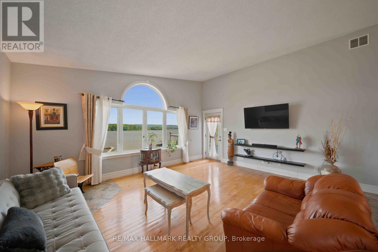 3020 BAY ROAD - 13