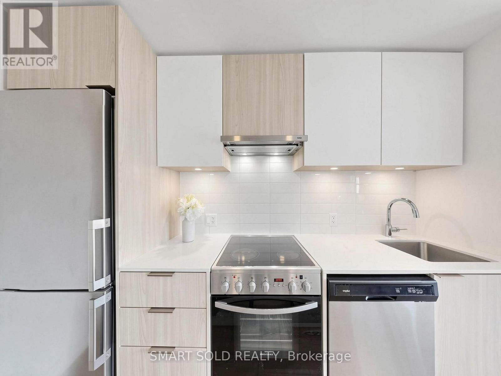 #1405 203 COLLEGE STREET - 20