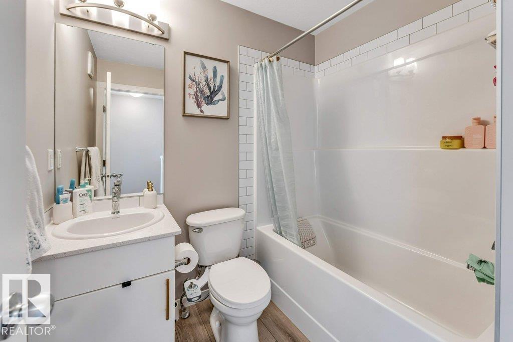 #42 1203 163 ST SW - 22