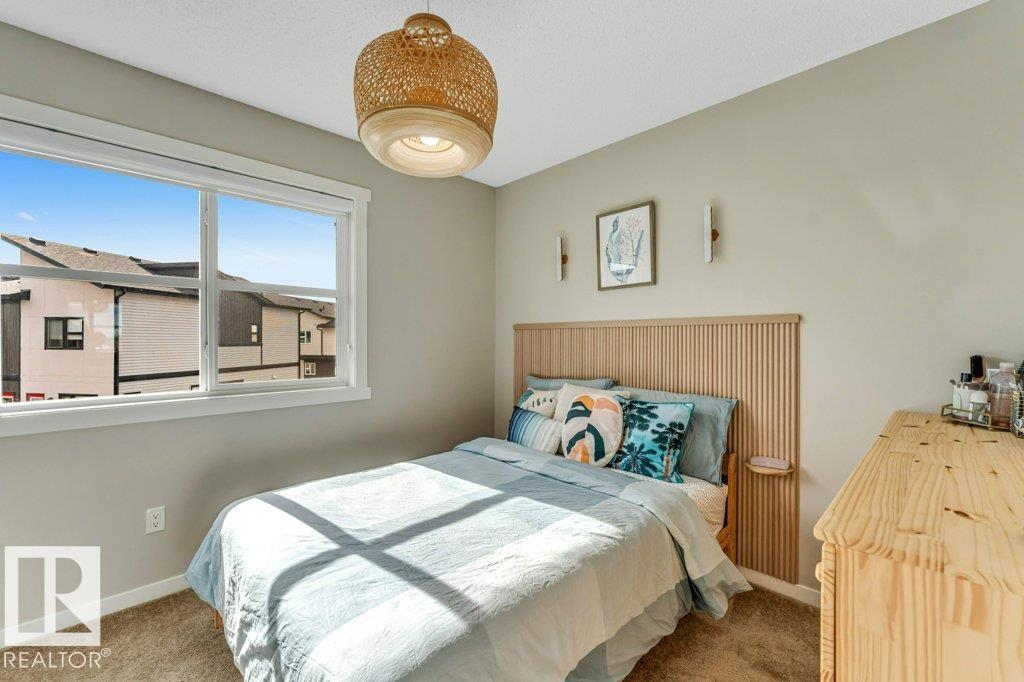 #42 1203 163 ST SW - 33