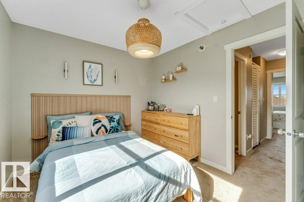 #42 1203 163 ST SW - 34