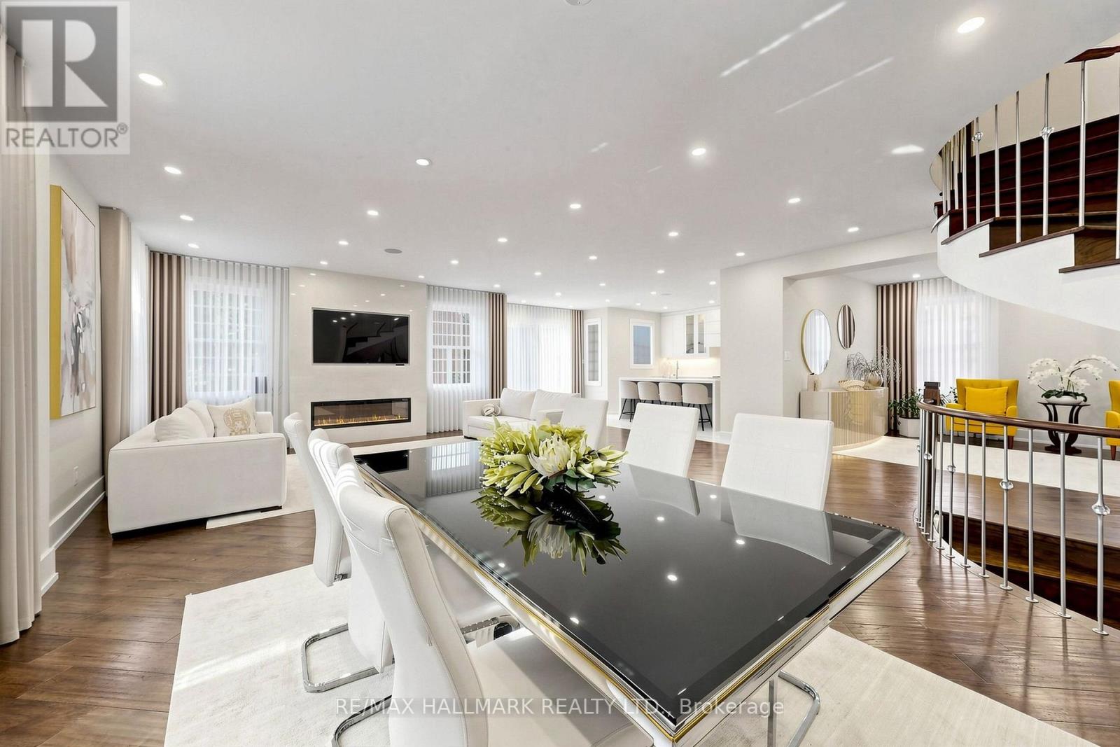 63 WILLETT CRESCENT - 8