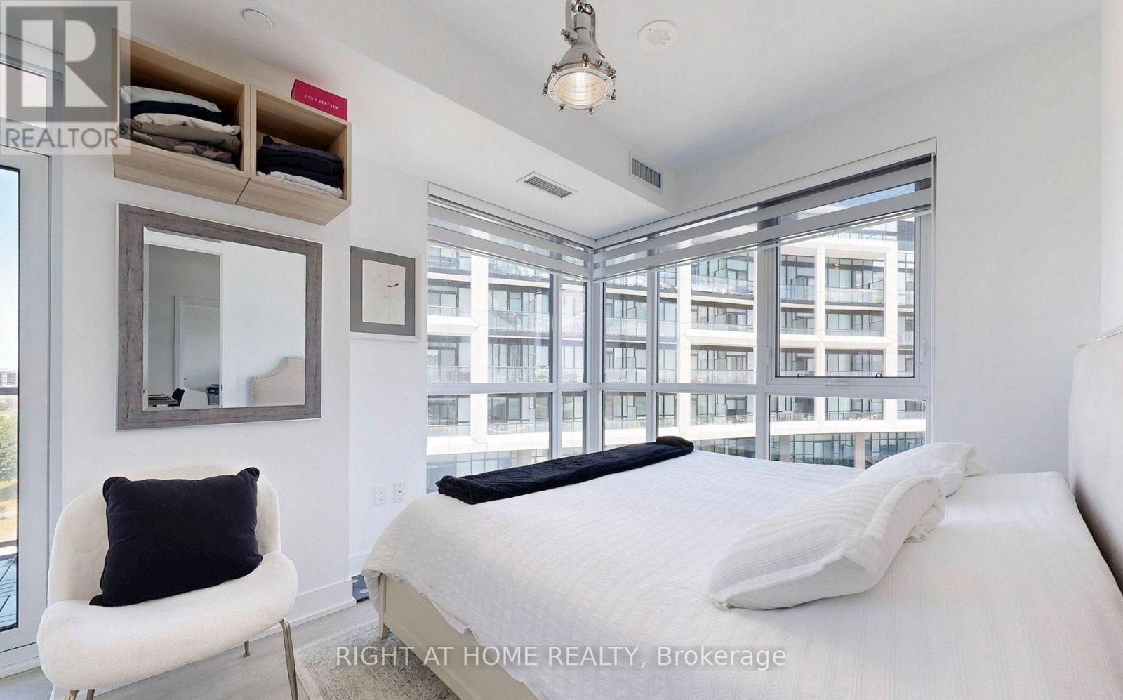 #507 50 GEORGE BUTCHART DRIVE - Image 11