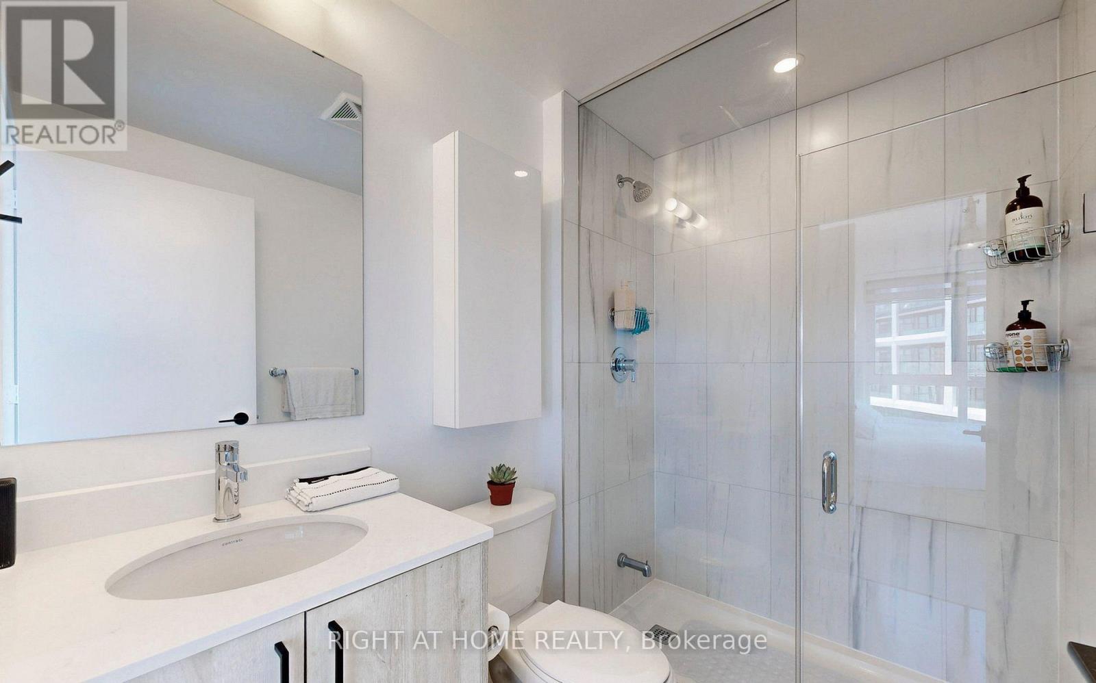 #507 50 GEORGE BUTCHART DRIVE - Image 14