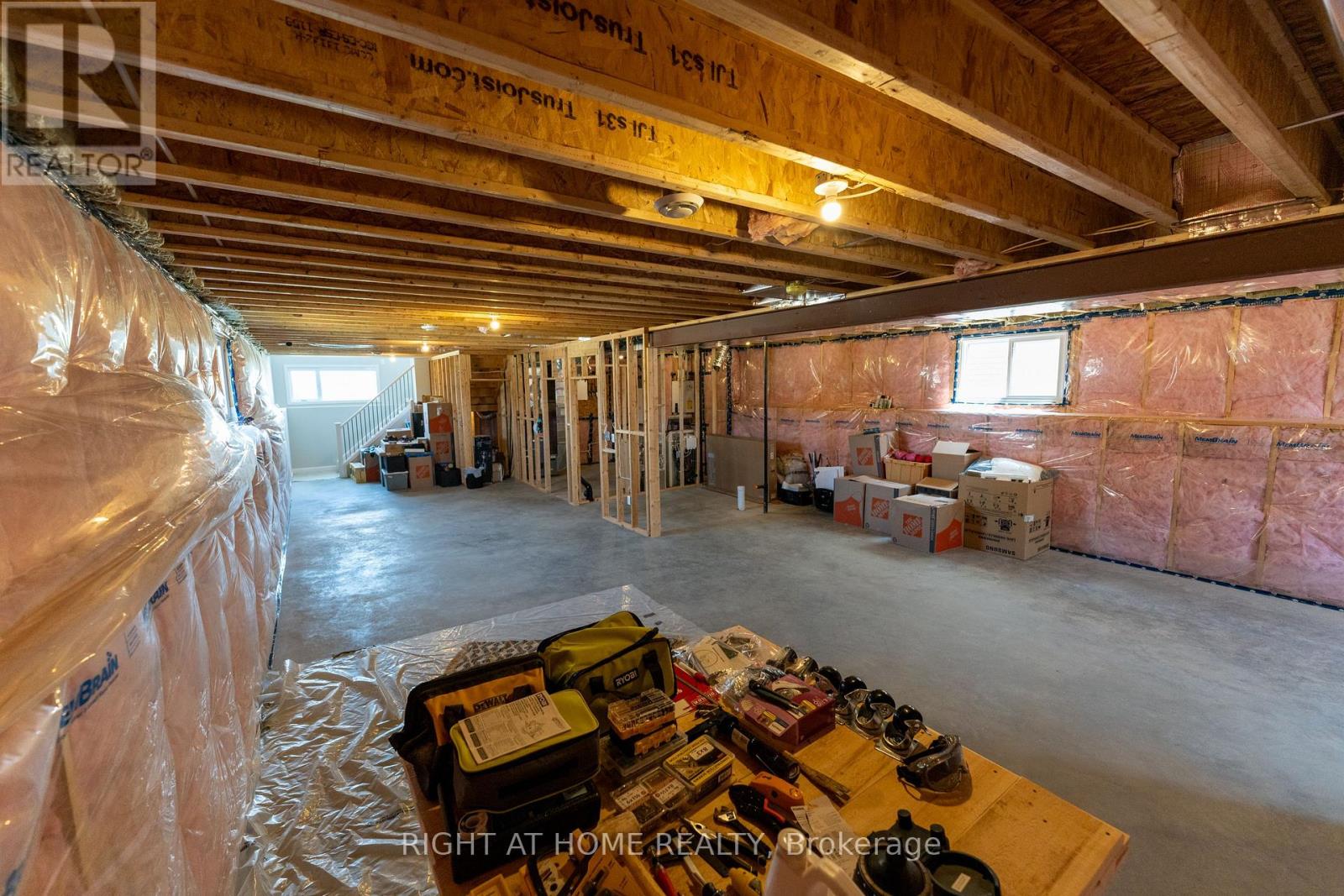 115 HOWARD ROAD - Image 19