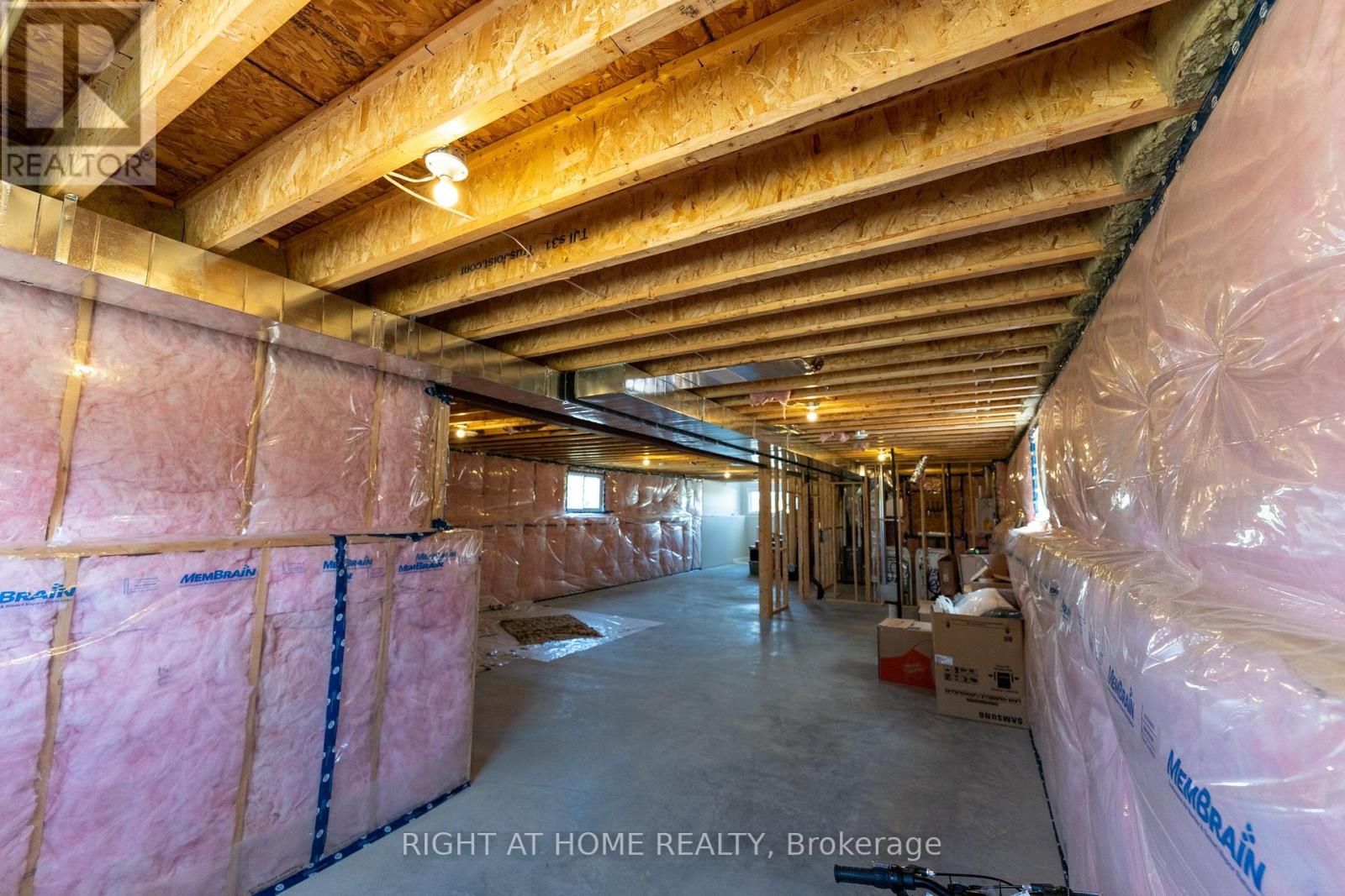 115 HOWARD ROAD - Image 20
