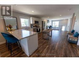 115 Howard Road, Chatham Kent, ON N7M0A4 Photo 8