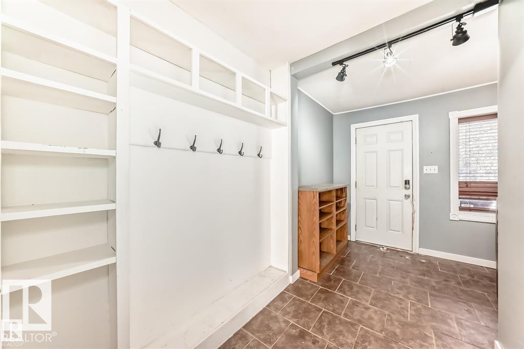 10115 104 ST - 6