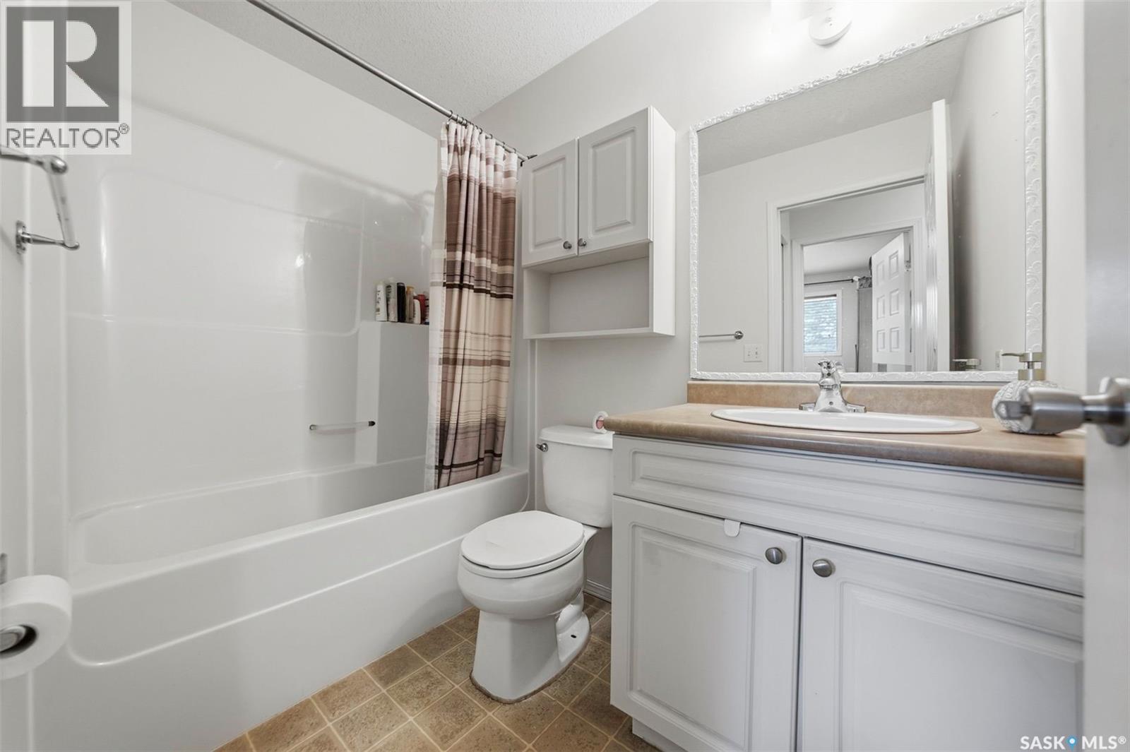 214 Dunlop STREET — photo 19