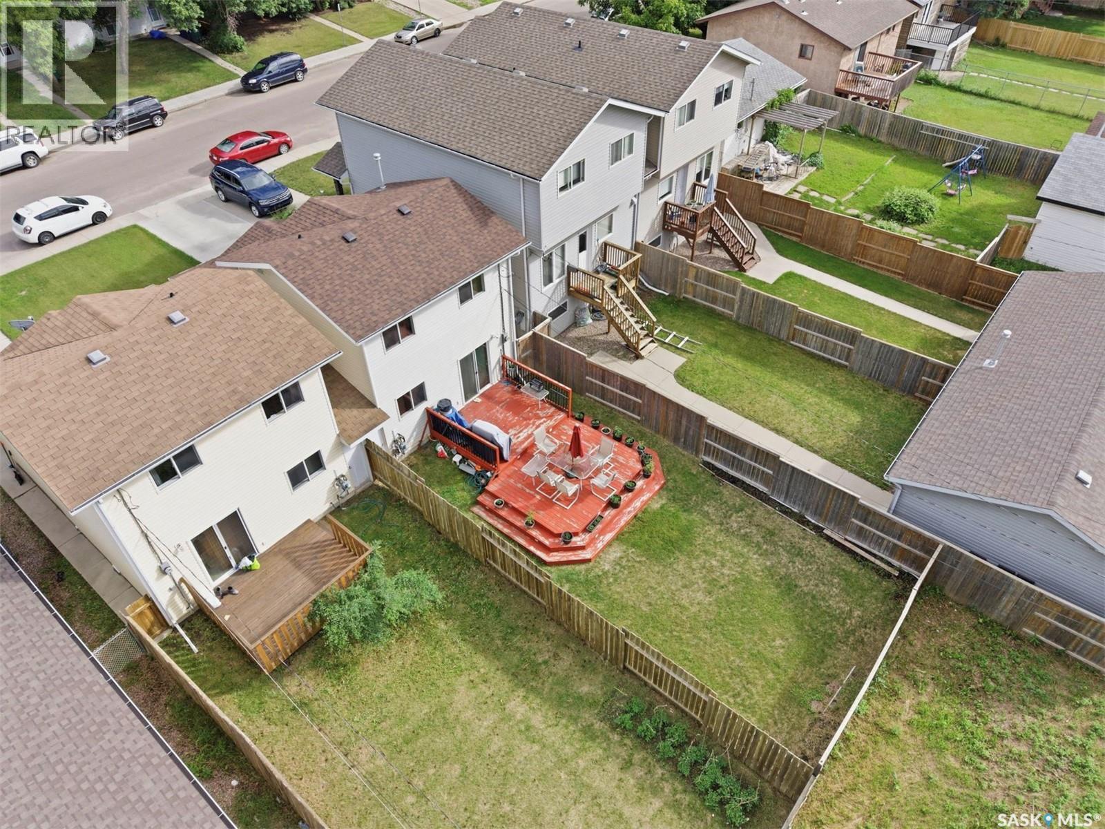214 Dunlop STREET — photo 32