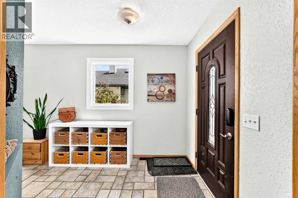 107 2A Avenue NW - 6