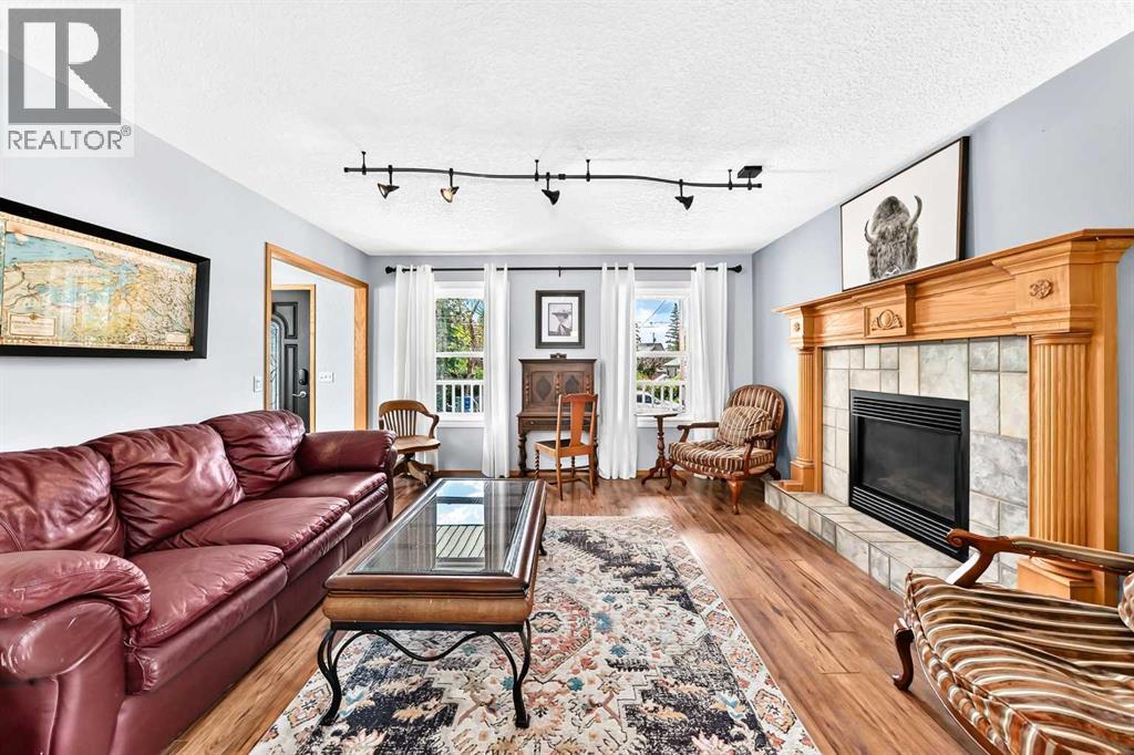 107 2A Avenue NW - 7