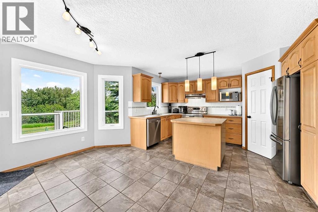 107 2A Avenue NW - 16
