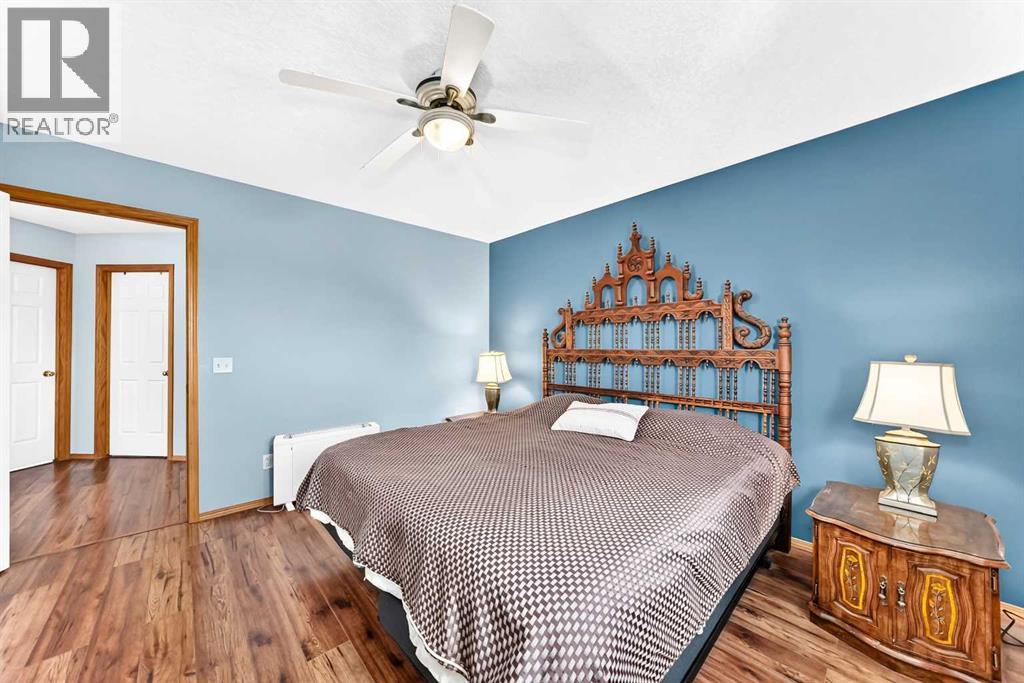 107 2A Avenue NW - 30