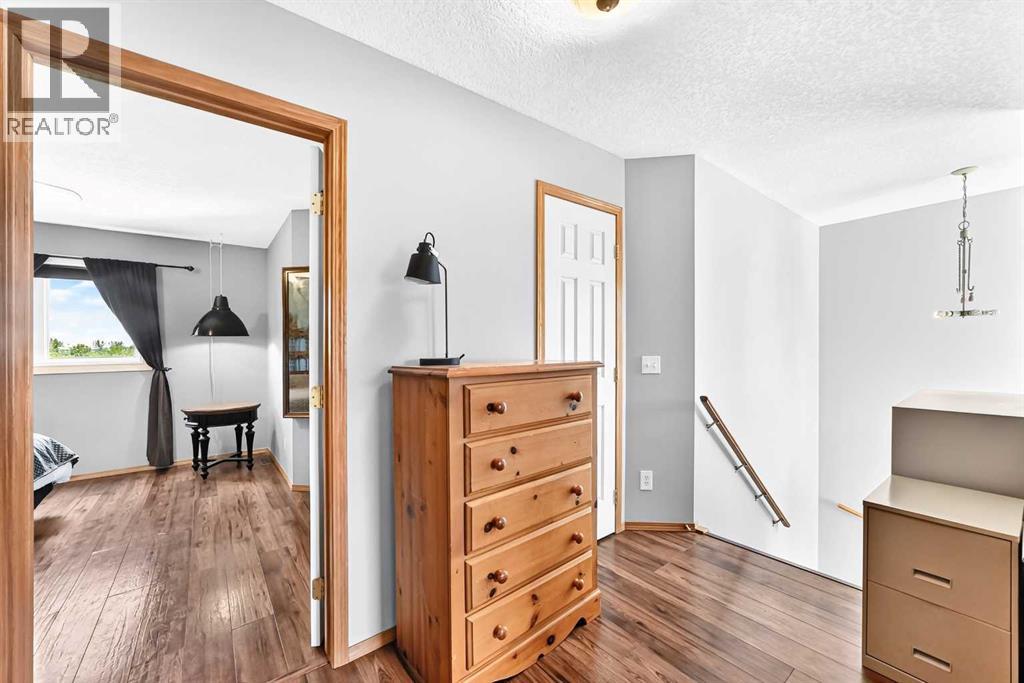107 2A Avenue NW - 37