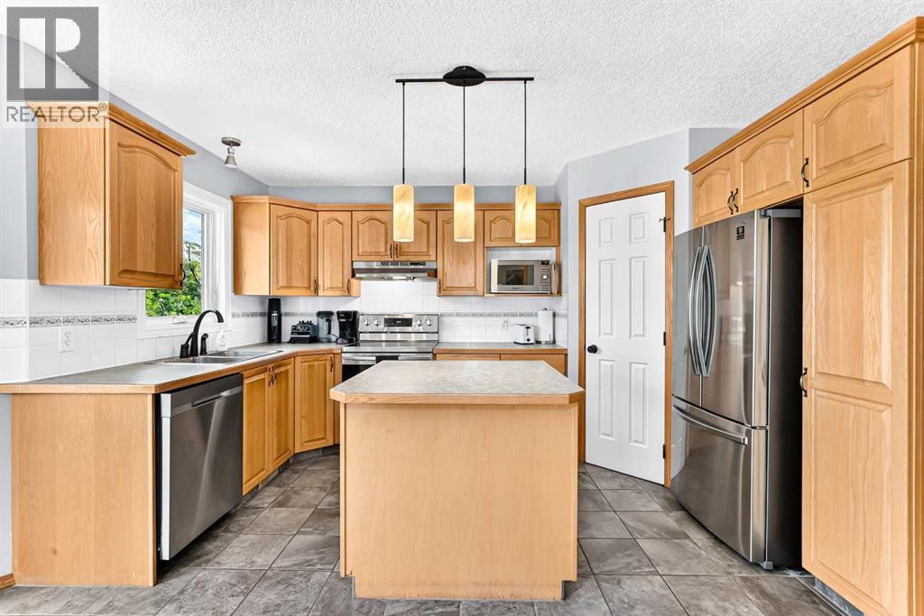 107 2A Avenue NW - 21