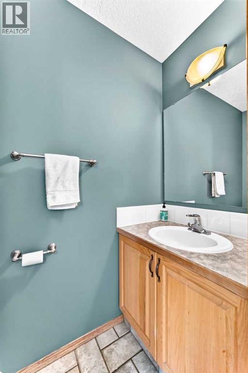 107 2A Avenue NW - 27