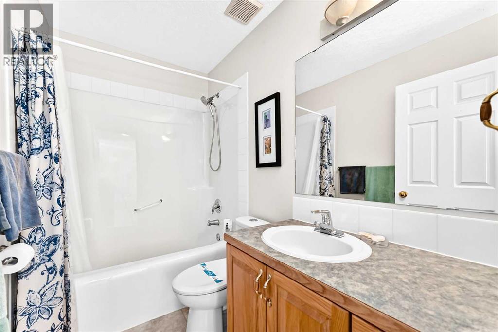 107 2A Avenue NW - 35