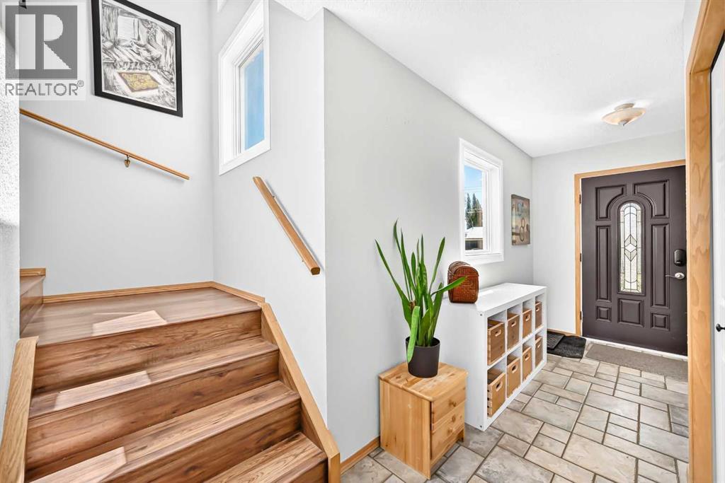 107 2A Avenue NW - 28