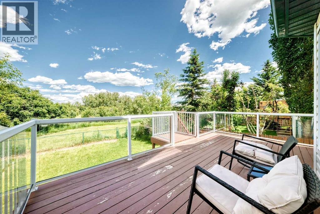107 2A Avenue NW - 46