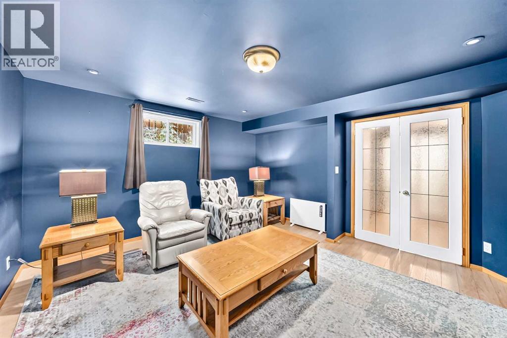 107 2A Avenue NW - 43