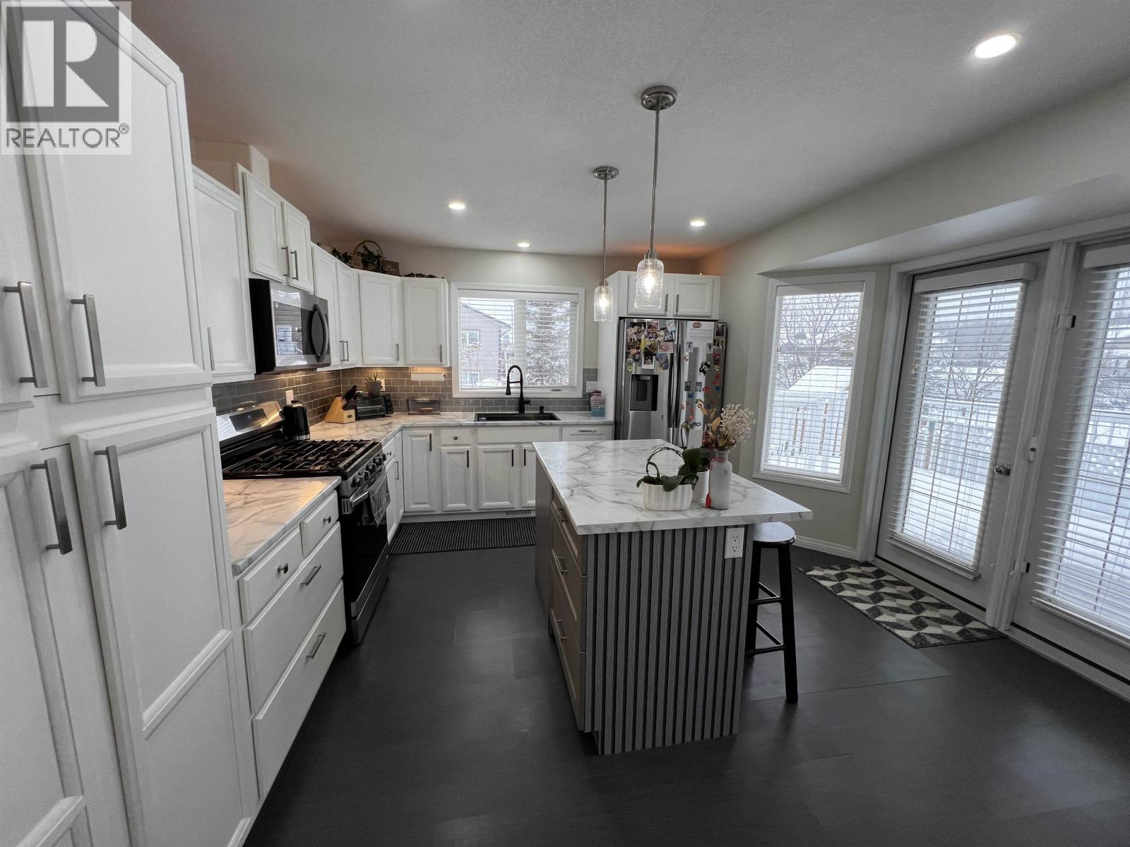 5517 W 57 AVENUE - 9