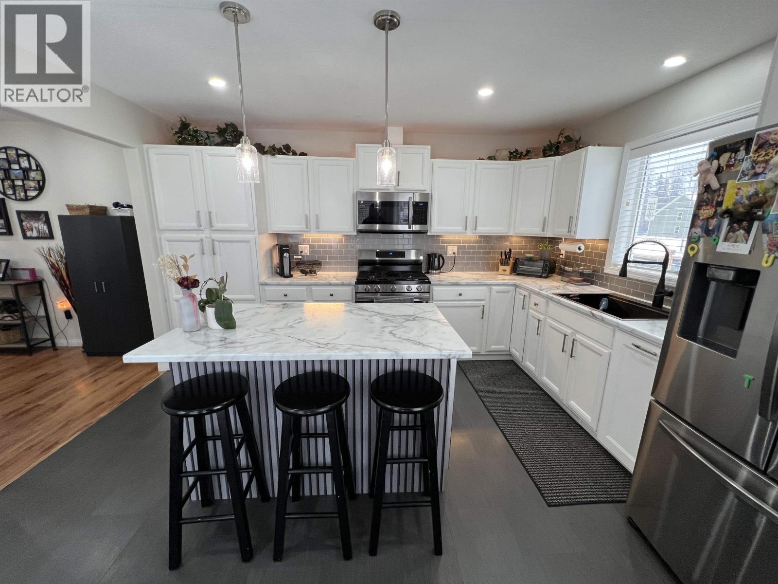5517 W 57 AVENUE - 12