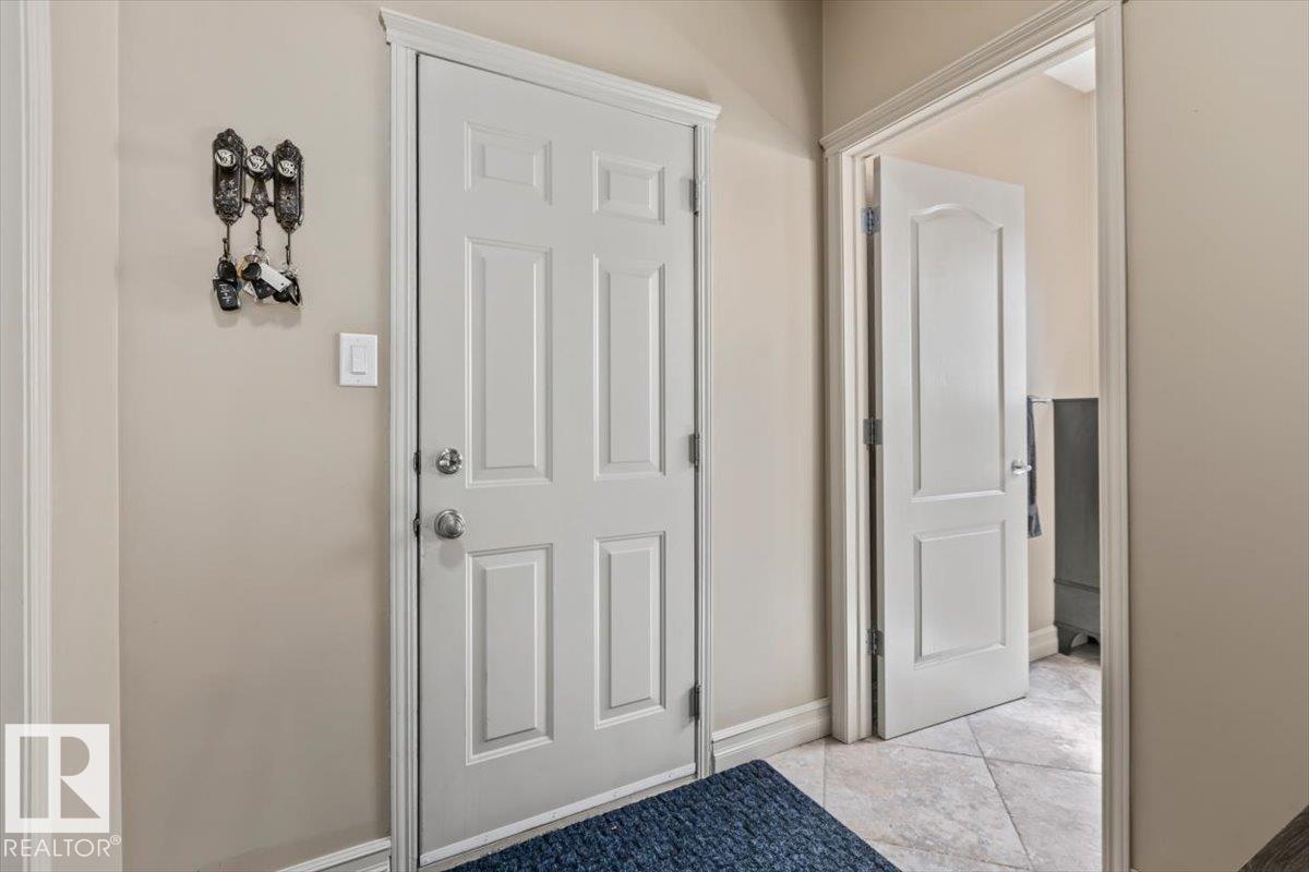 19 ORLANDO DR — photo 16