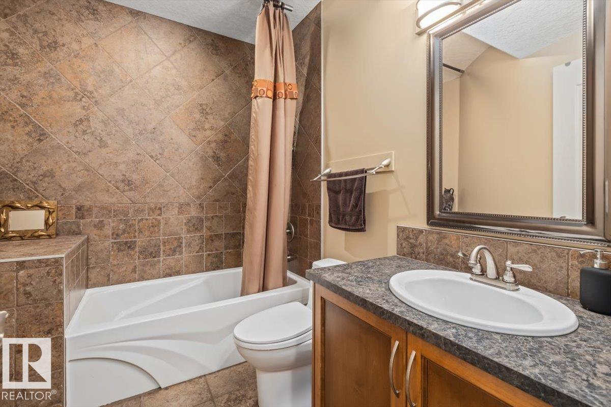 19 ORLANDO DR - 30