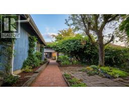 236 Lebleu Street, Coquitlam, BC V3K4L6 Photo 20