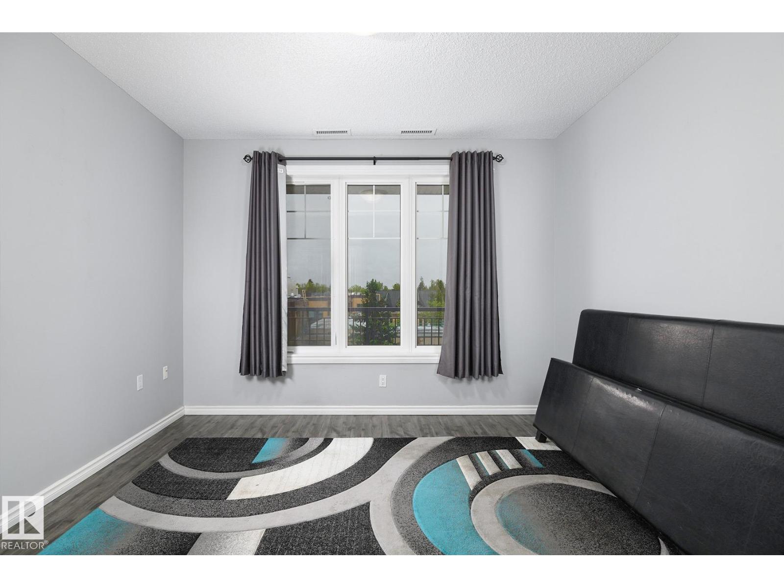 #314 9820 165 ST NW - 18
