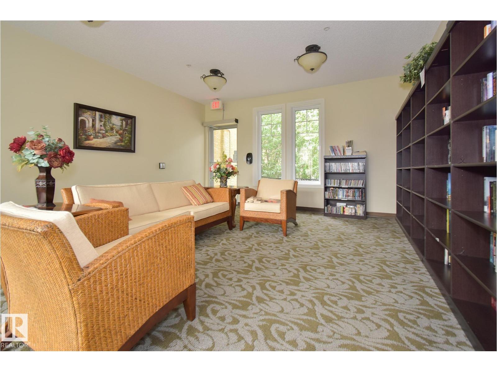#314 9820 165 ST NW - 35