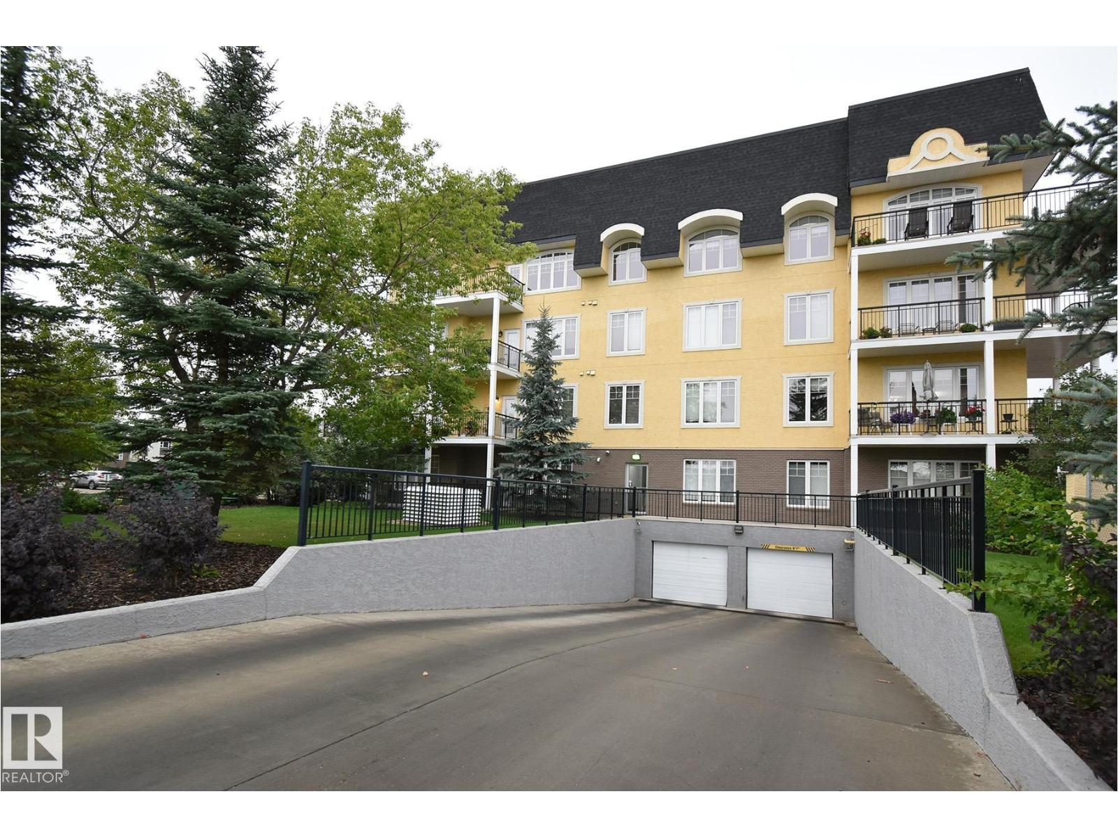 #314 9820 165 ST NW - 32