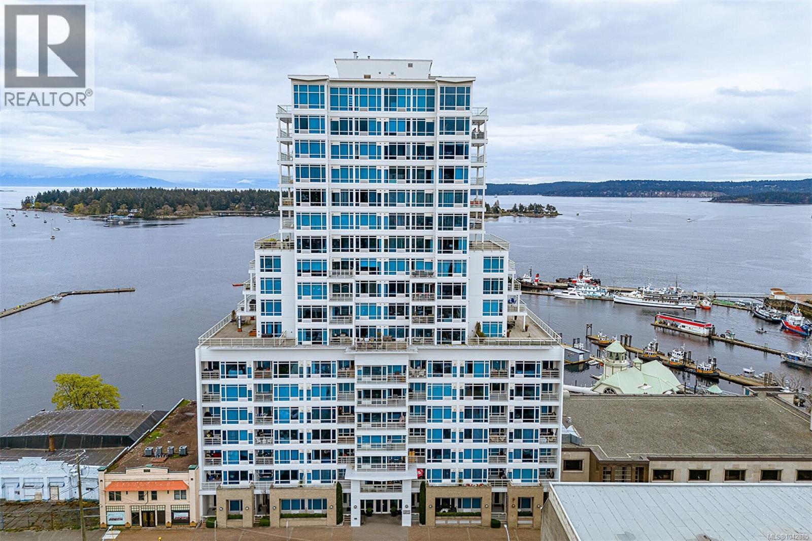 #1402 38 Front St - 1