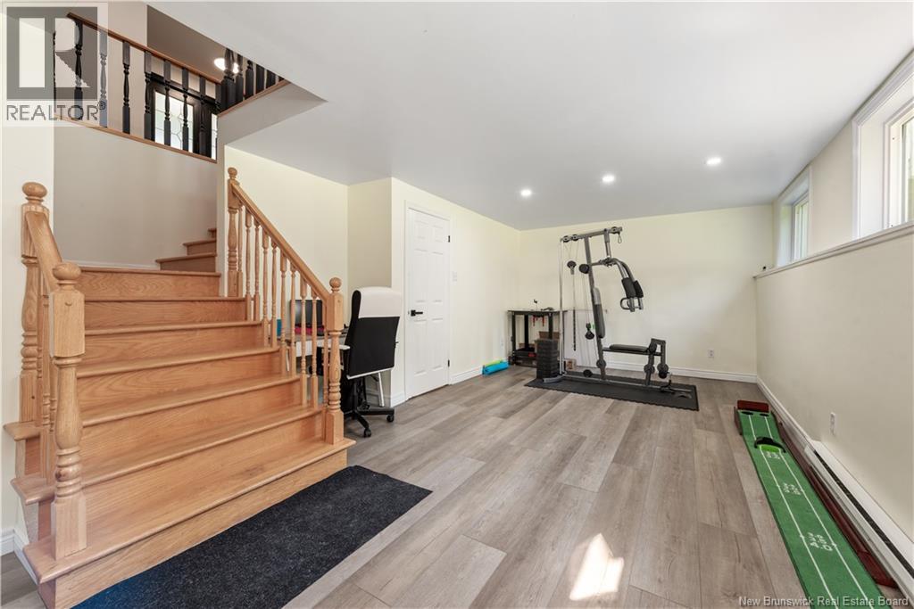 32 Riverbend - Image 25