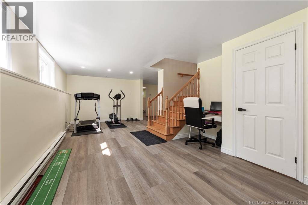 32 Riverbend - Image 24