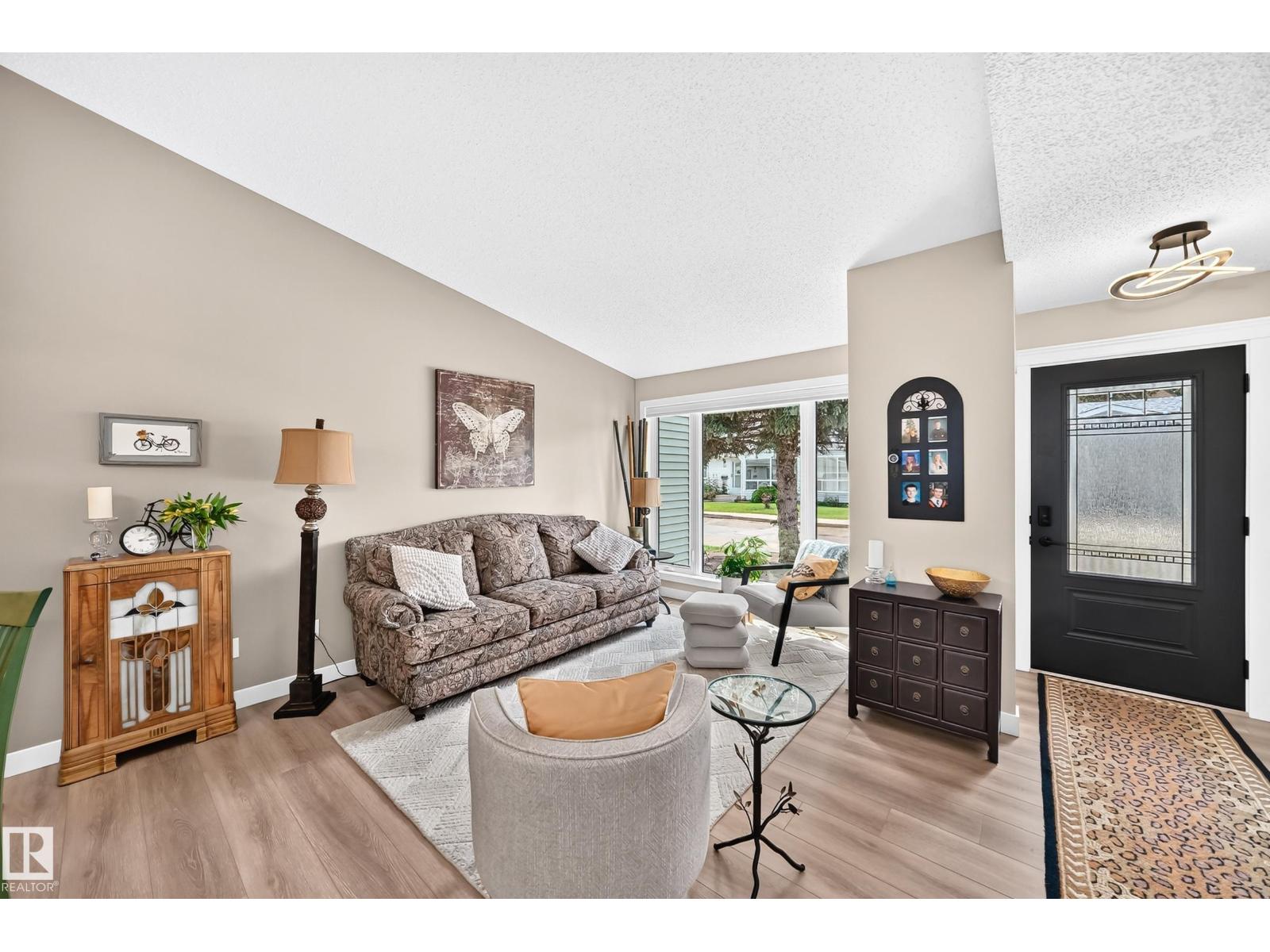 #101 17703 64 AV NW NW - 7