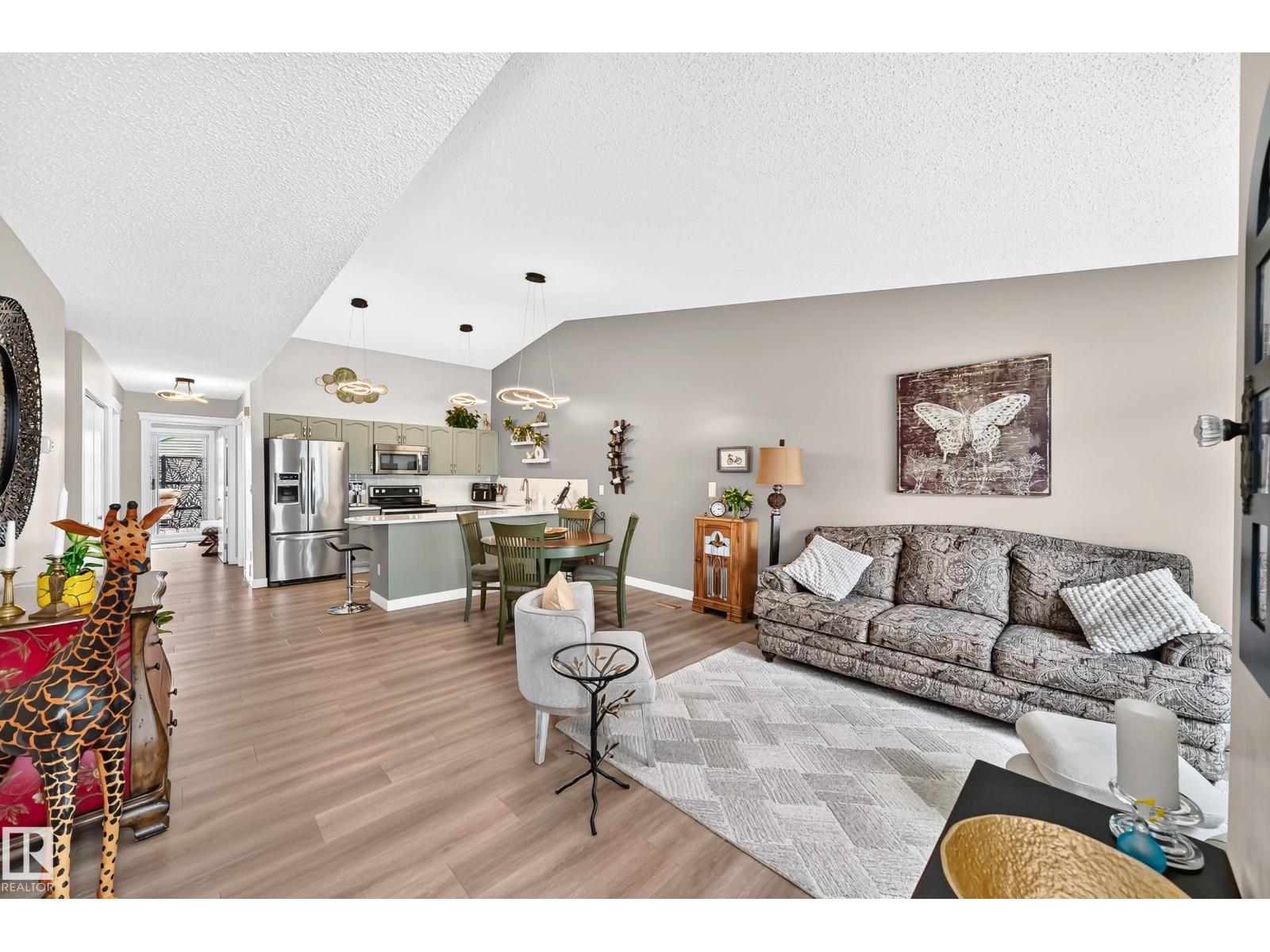 #101 17703 64 AV NW NW - 9