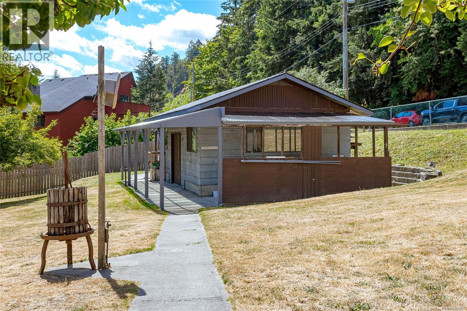 2170 Elizabeth St - 11