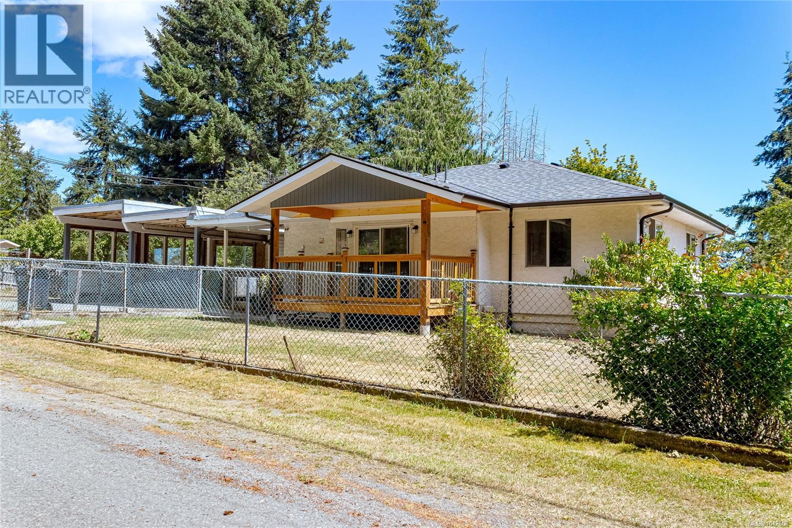 2170 Elizabeth St, Nanaimo — photo 3